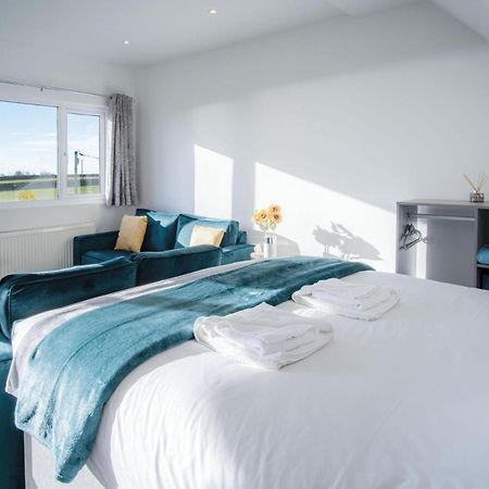 The Penthouse - 1 Bedroom Apartment - Ocean Breeze Port-Eynon Exterior foto