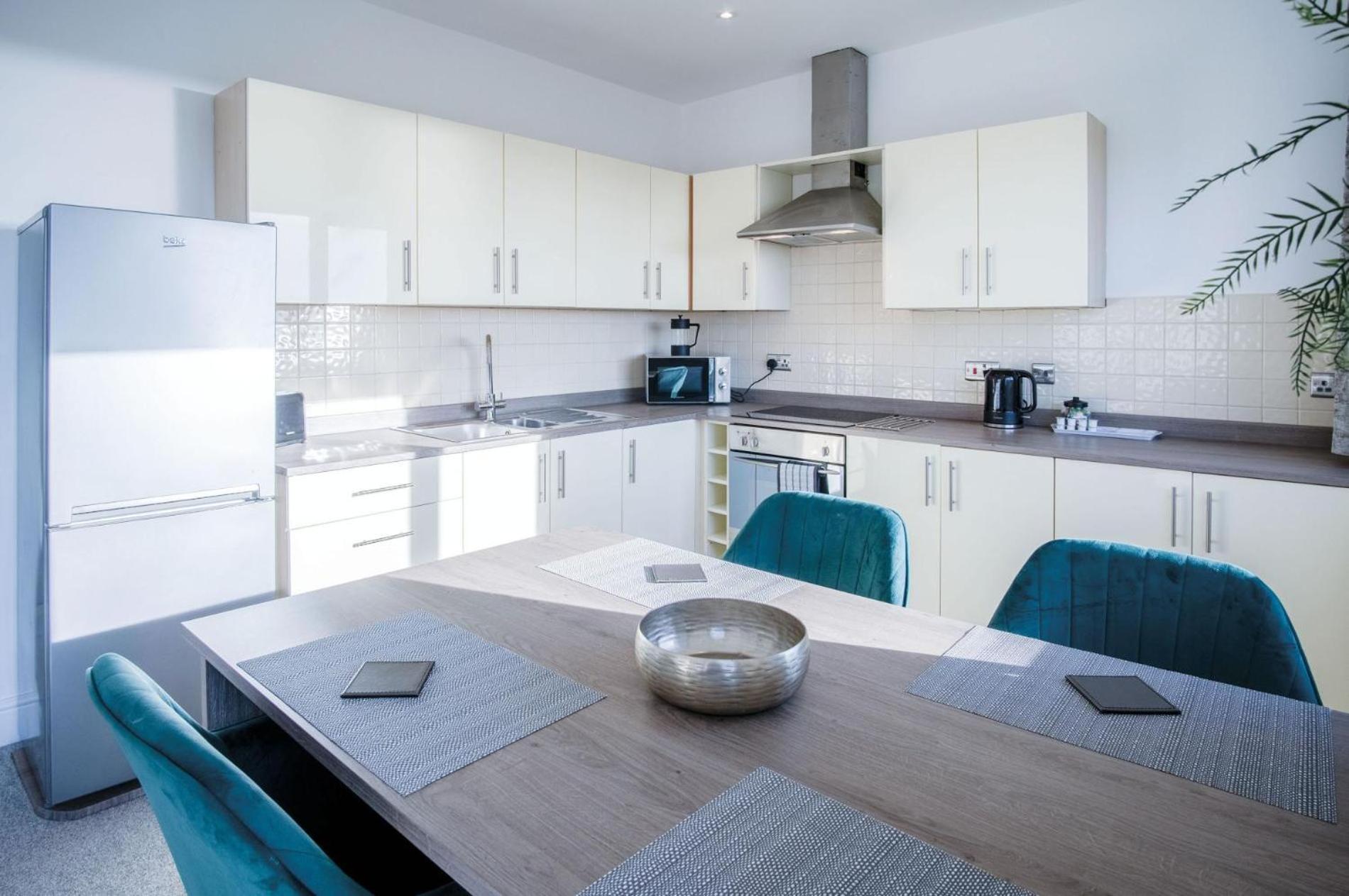 The Penthouse - 1 Bedroom Apartment - Ocean Breeze Port-Eynon Exterior foto