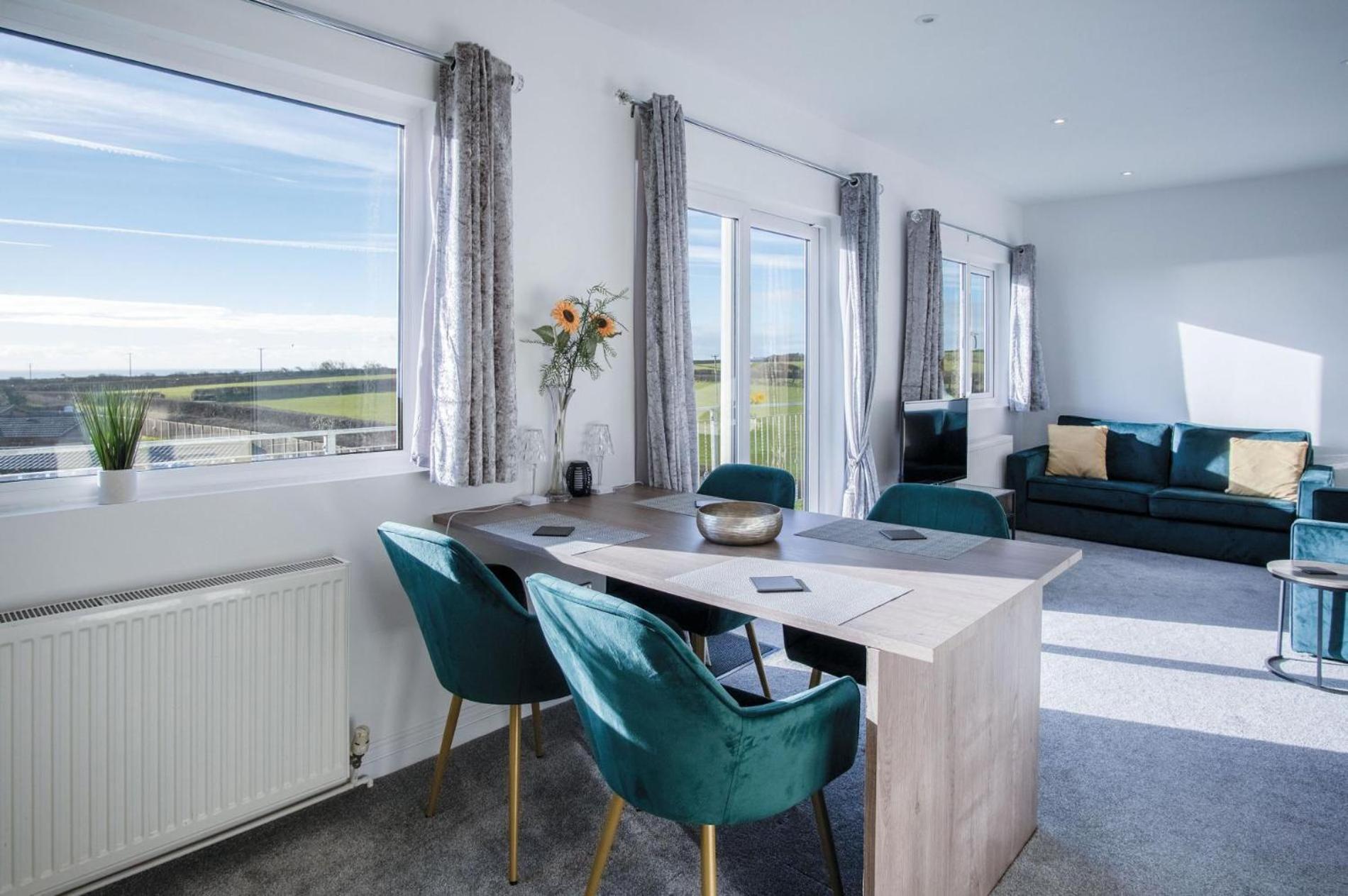 The Penthouse - 1 Bedroom Apartment - Ocean Breeze Port-Eynon Exterior foto