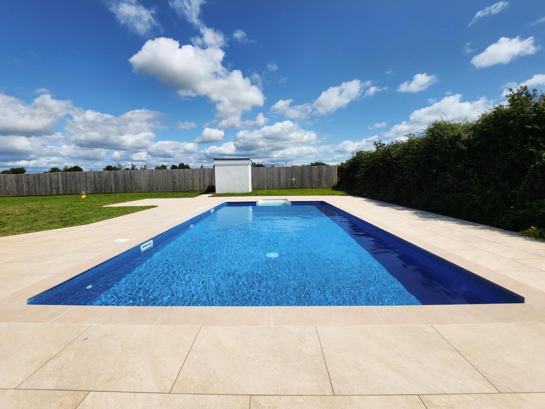 The Penthouse - 1 Bedroom Apartment - Ocean Breeze Port-Eynon Exterior foto